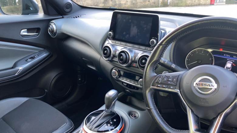 Nissan Juke 1.0 DiG-T Tekna 5dr DCT Petrol Hatchback